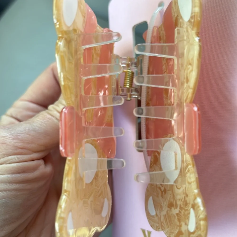NWT Piper K Pink and Tan Teddy Bear Hair Claw Clip